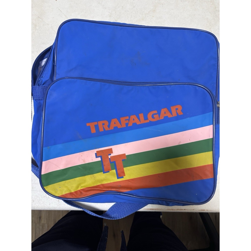 VTG trafalgar travel vacation bag blue nylon rainbow school academia colorful